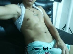 Dany_hot_x