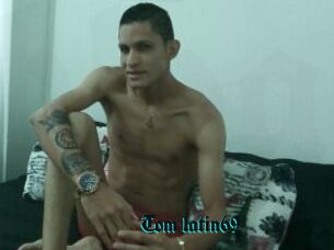 Tom_latin69